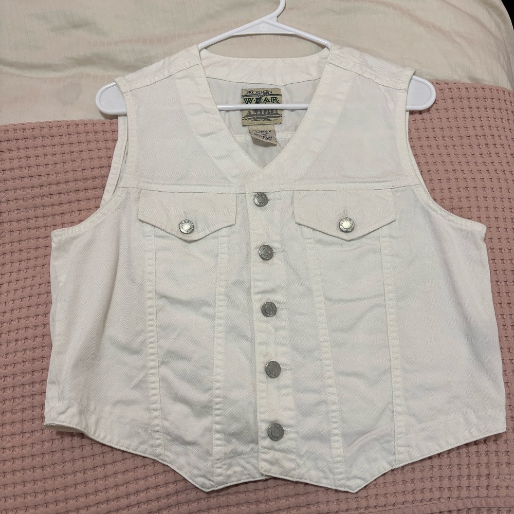 White Button-Front Denim Vest - Women's Sleeveless Shirt